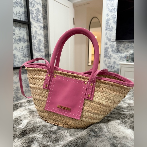 NWOT - JACQUEMUS 
Raffia Le Petit Panier Soli Neon Pink - Picture 1 of 7